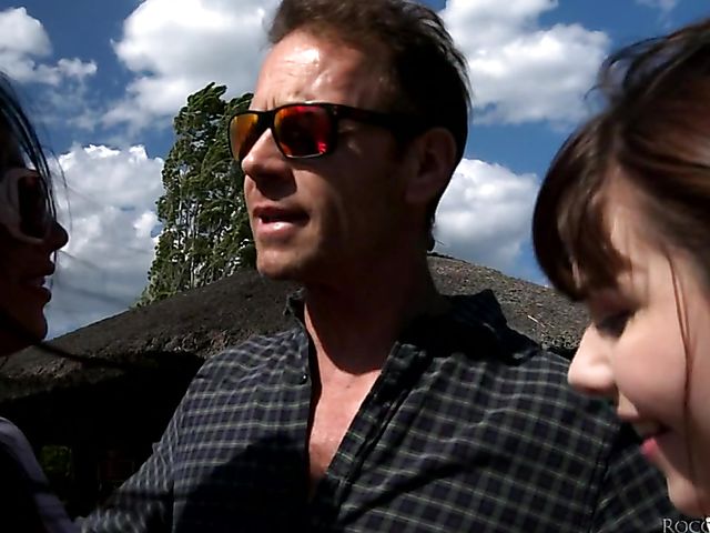 Rocco Siffredi anal action with daughter and mom