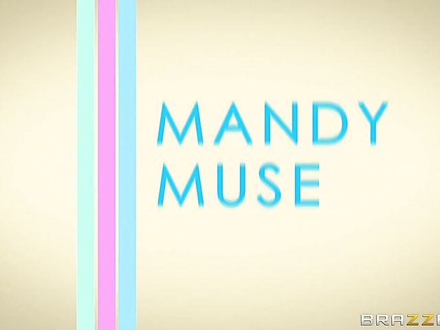 Big cock anal 3some with Mandy Muse and Holly Hendrix