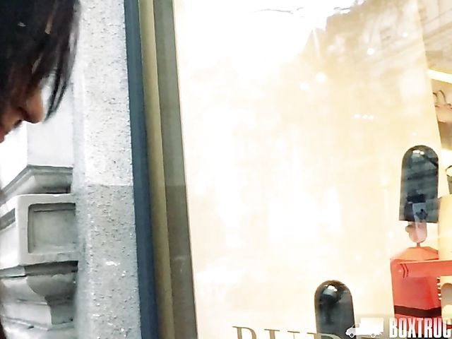 Public sex for cash with Bella Beretta