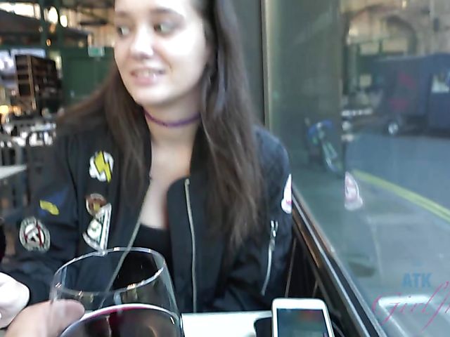 Gia Paige makes a sex tape on vacation