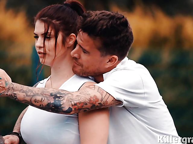 Tennis girl Lucia Love loves outdoor sex