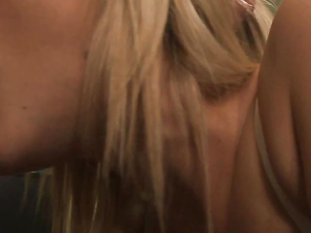 Alexis Texas flaunts her sexy ass while fucked