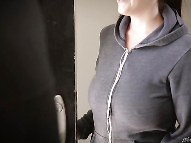 Curvy Angela White with huge juggs needs that cock