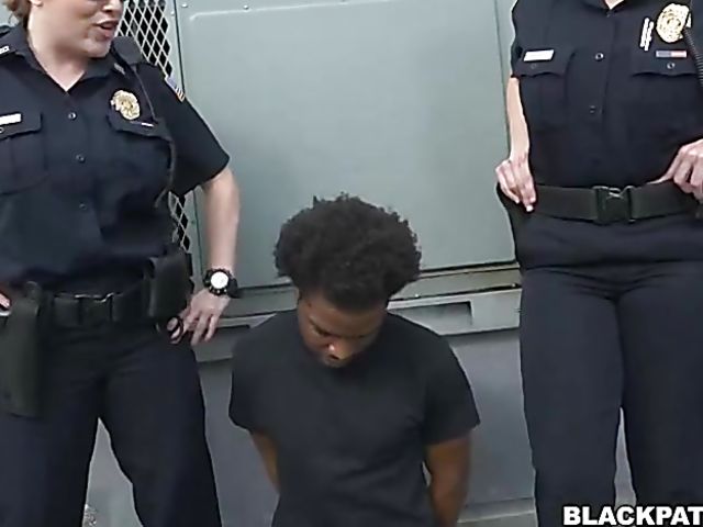 Police women black dick sucking and fucking