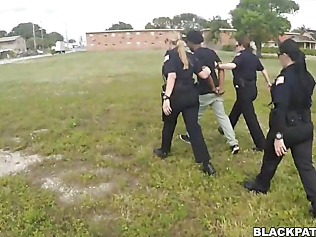Police women black dick sucking and fucking