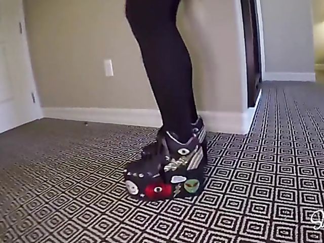 Johnny Sins threesome with Alexa Nova and Kissa Sins