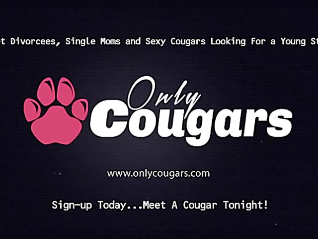 Ultra hot MILF in pink getting pounded