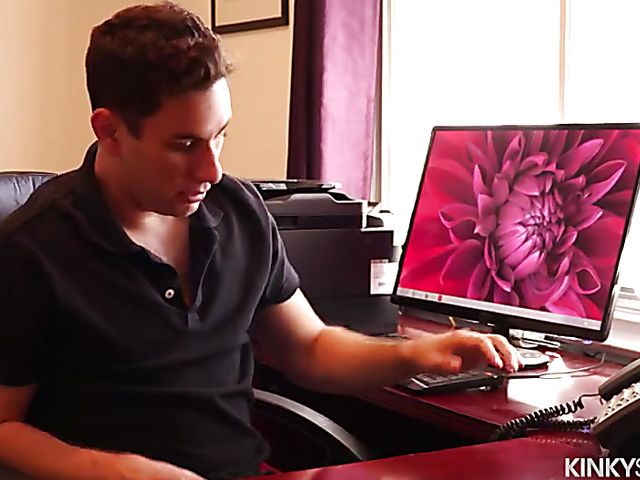 Hot Alix Lynx with fake boobs slammed on massage table