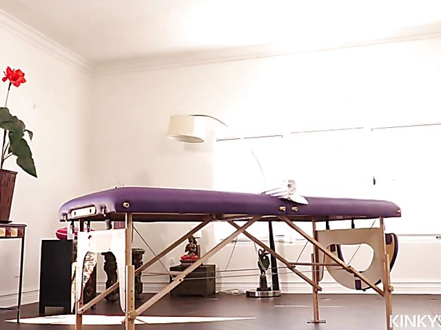 Hot Alix Lynx with fake boobs slammed on massage table