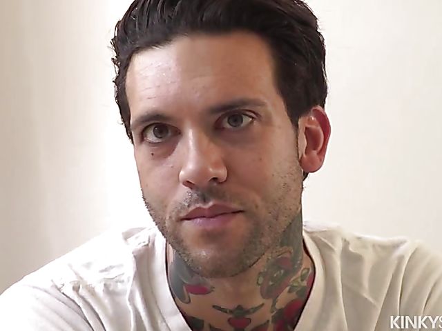 A massage and a pounding for big tits MILF Claudia Valentine