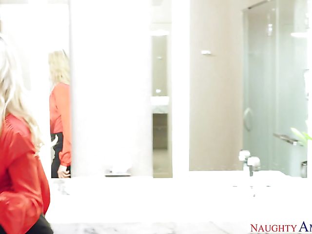 Brandi Love MILF and young dude sex session