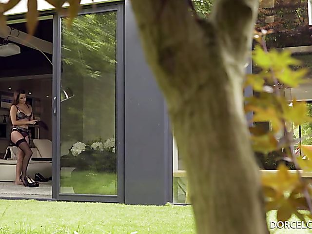 Escort Cara with a tight pussy gets slammed