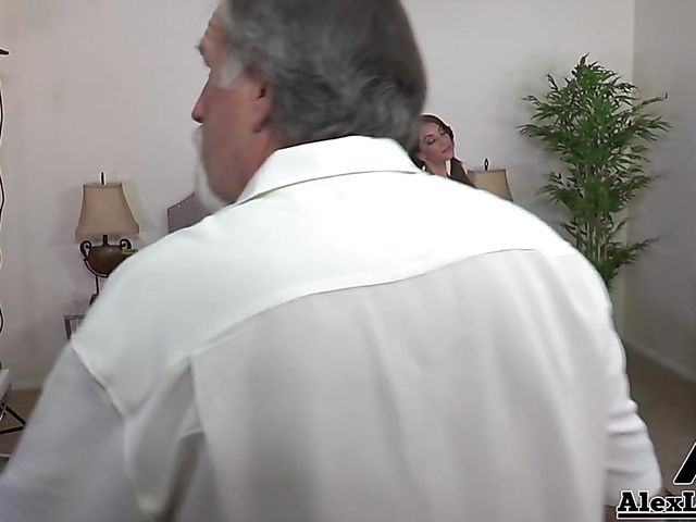 Foursome porn backstage with Kimmy Granger and Penny Pax