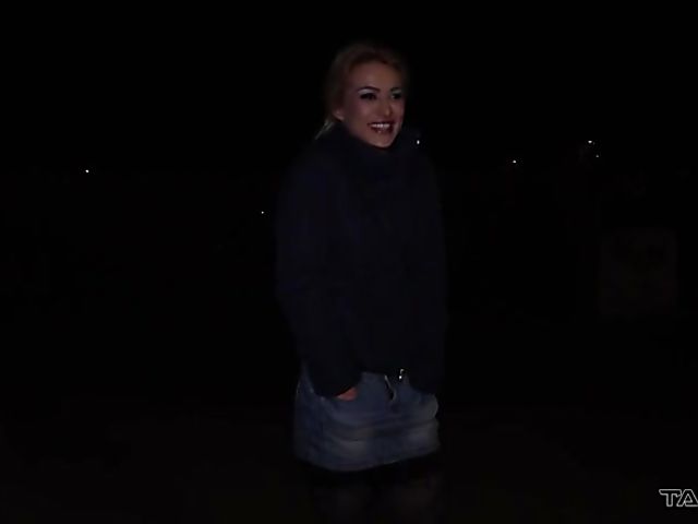 Amateur car sex with slutty Cherry Kiss