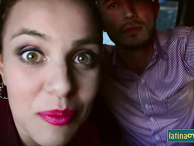 Latina GF gets humped in bed on cam