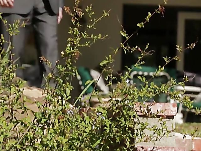 Great outdoor sex by the pool with sporty Alli Rea