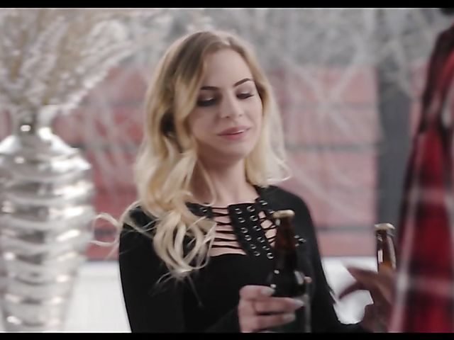 Sydney Cole black on blonde fuck session