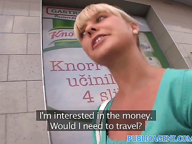 Car fuck with a blonde haired chick