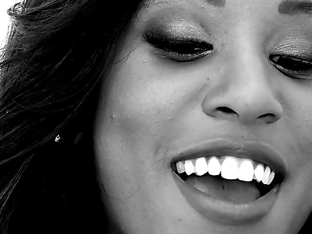 Petite black hottie Ashley Pink gets DPed