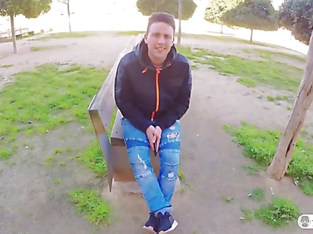 Latina pornstar Jade Presley seduces a guy next door