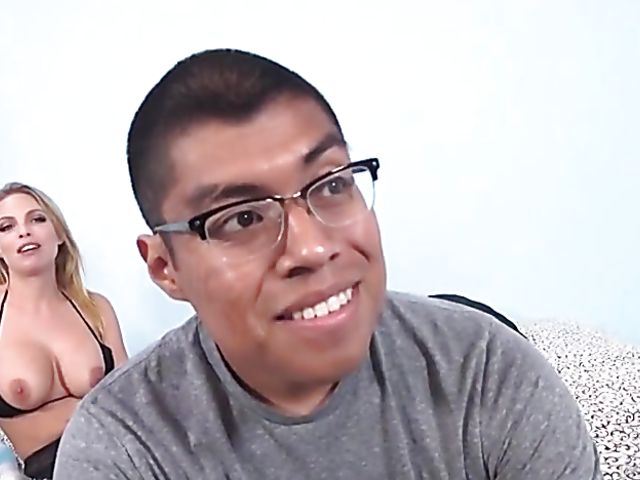 Pornstar orgy with Britney Amber, Jennifer White and Rachel Roxx