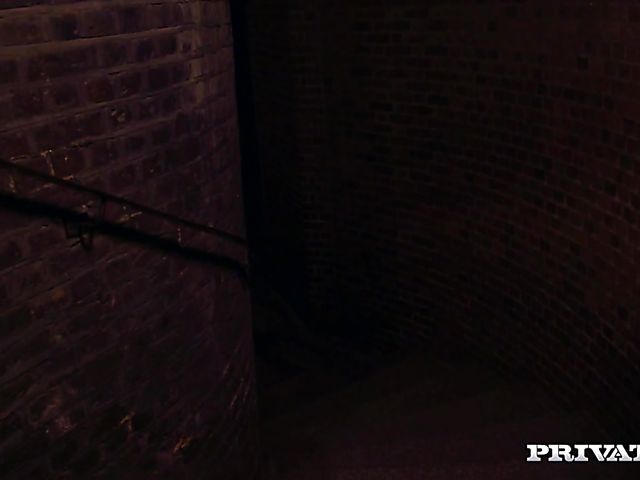 Outdoor anal and pussy slamming with Stella Cox