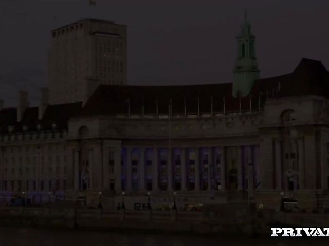 Outdoor anal and pussy slamming with Stella Cox