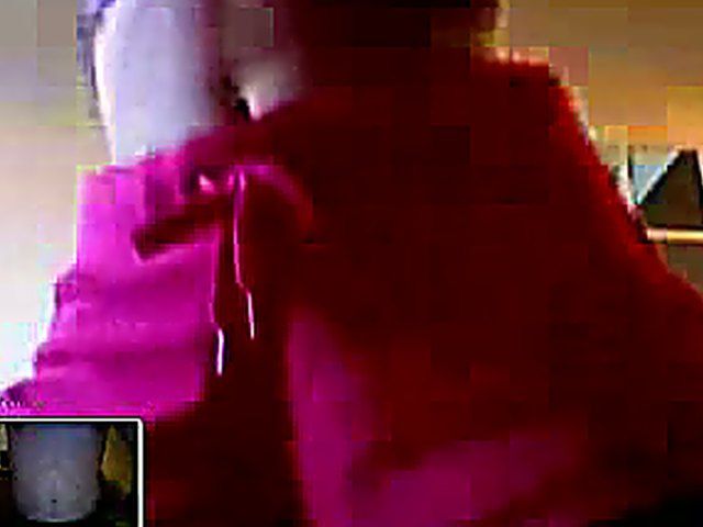 Horny babe has an orgasm all by herself