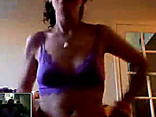 Horny babe has an orgasm all by herself