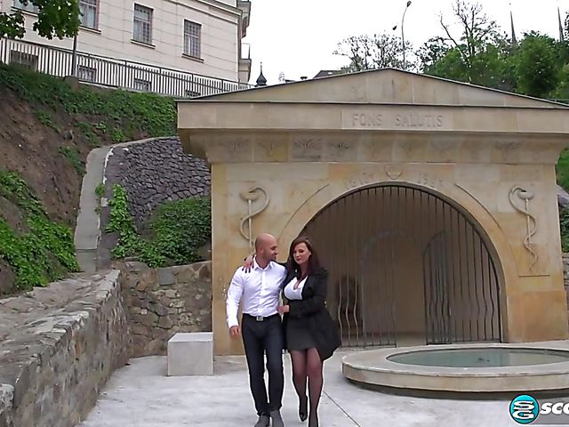 Huge tits mature woman Michaela OBrilliant gets her pierced cunt fucked