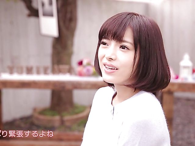 Busty Japanese lady gets horny and wants to have fun