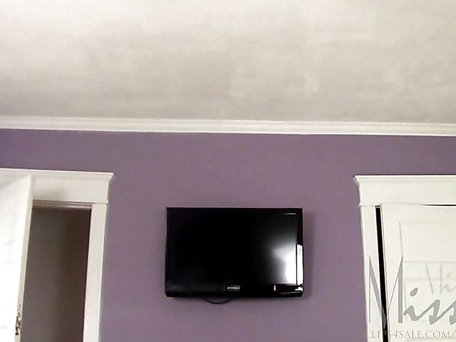 Big tit lady uses a fake vagina for a hand job