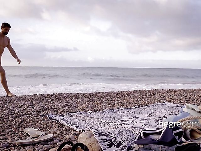 Beach handjob from stunning babe Charlotta