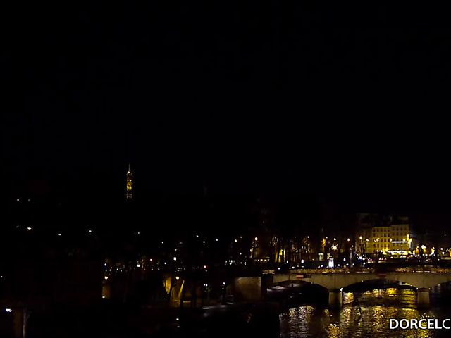 Double penetration in the dark with a slut