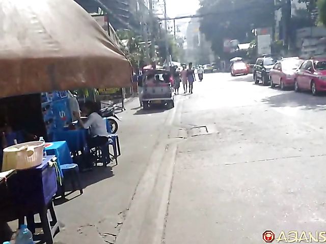 Sexy asian Kwan is good at banging