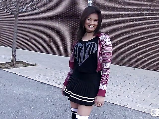 Big titty Asian girlfriend Miyuki Son sucking and fucking on cam