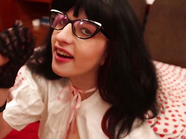 Amedee Vause - Daughter blowjob with her specs on
