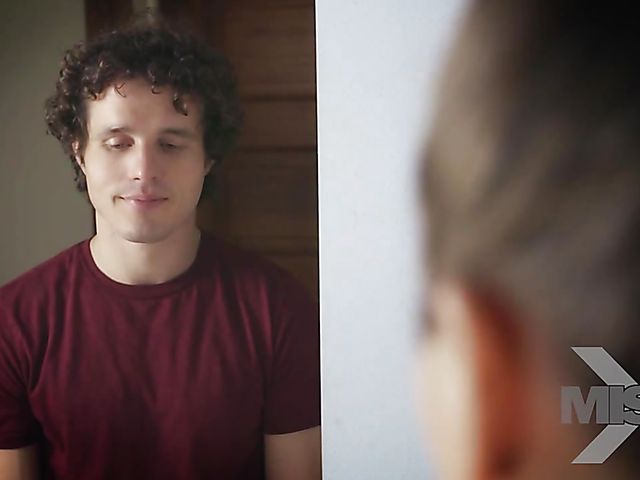 Massage seduction leads to a good fuck