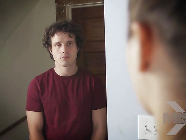 Massage seduction leads to a good fuck