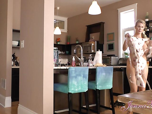 MILF with huge juggs Jenna Preston gets dirty in the kitchen