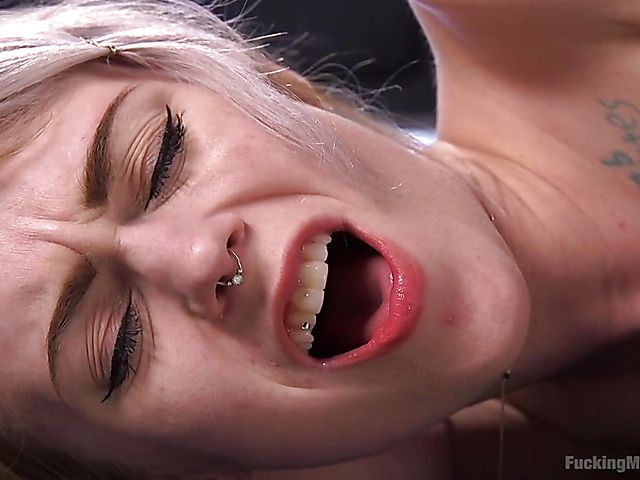 Anna Tyler - Fucking machine session