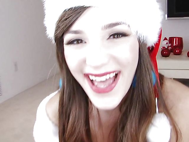 Holly Michaels - Amazing deepthroat and pussy pounding on Christmas