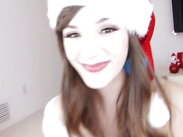 Holly Michaels - Amazing deepthroat and pussy pounding on Christmas