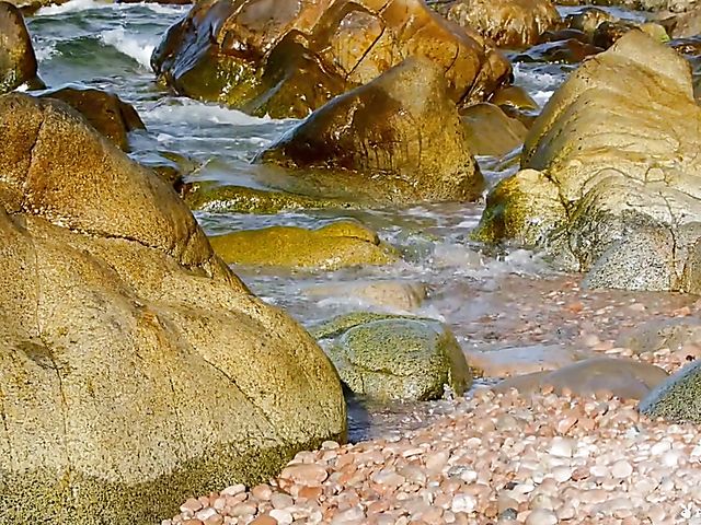 Bikini model Tahlia Paris posing naked on the beach