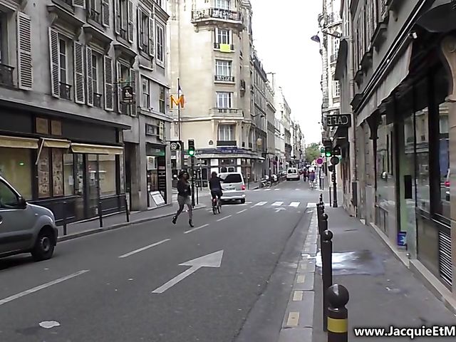 French ebony Cindy gets double fucked