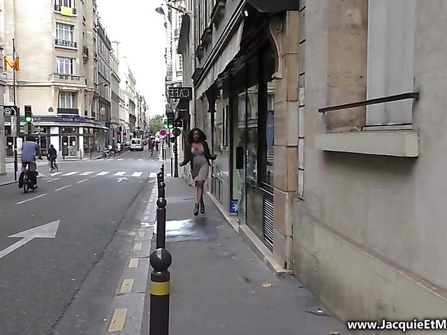 French ebony Cindy gets double fucked