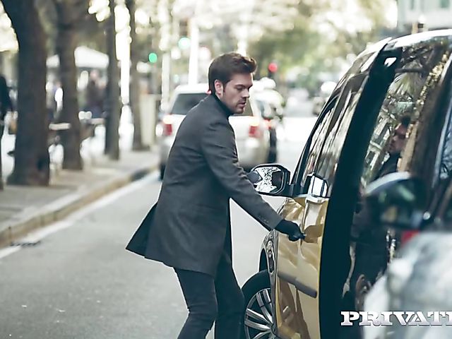 Deep anal for Ella Hughes cute friend Suzy Rainbow