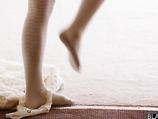 Evelyn Claire - Pale white girl BBC