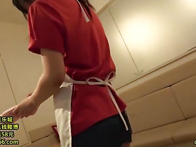 Sex and fun with Japanese amateur babes