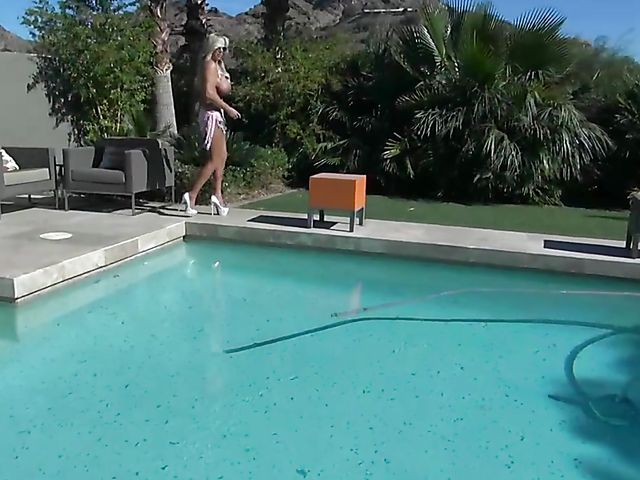 Busty blonde MILF gets pounded in the backyard